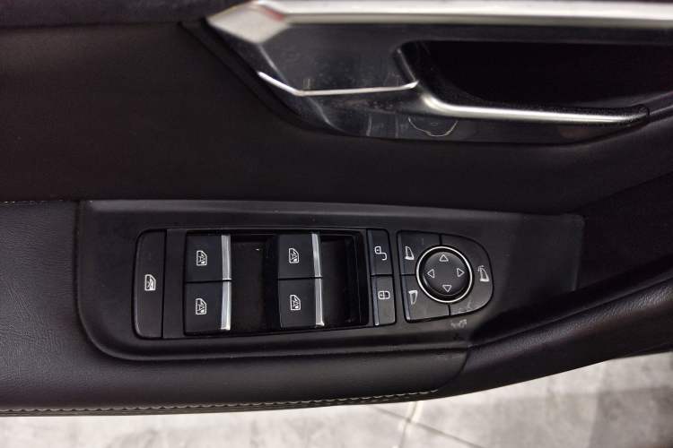 Used BYD Song Pro New Energy 2019 DM 1.5T Four-Wheel Drive High-Energy Version
