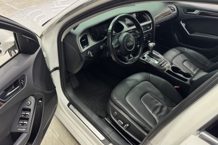 Used Audi A4L 2015 35 TFSI Automatic Comfort Model
