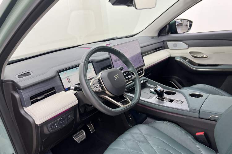 Used JETOUR Shanhai Shanhai L9 2024 1.5TD 2DHT Pro 7-Seater
