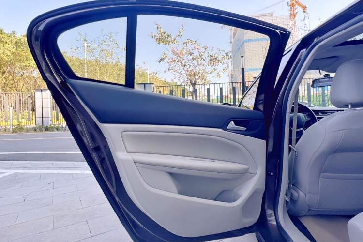 Used Peugeot 408 2014 1.8L Automatic Luxury Edition
