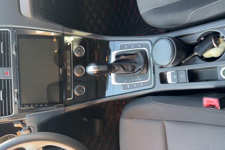 Used Volkswagen Golf 2019 1.6L Automatic Fashion Model China V Standard
