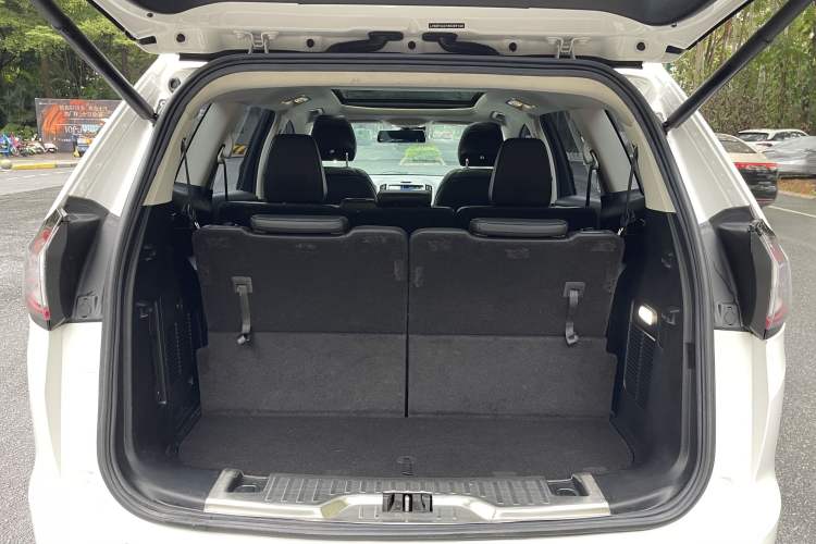 Used Ford Edge 2018 EcoBoost 245 Two-Wheel-Drive Platinum Edition 7-Seater China V Emission Standard