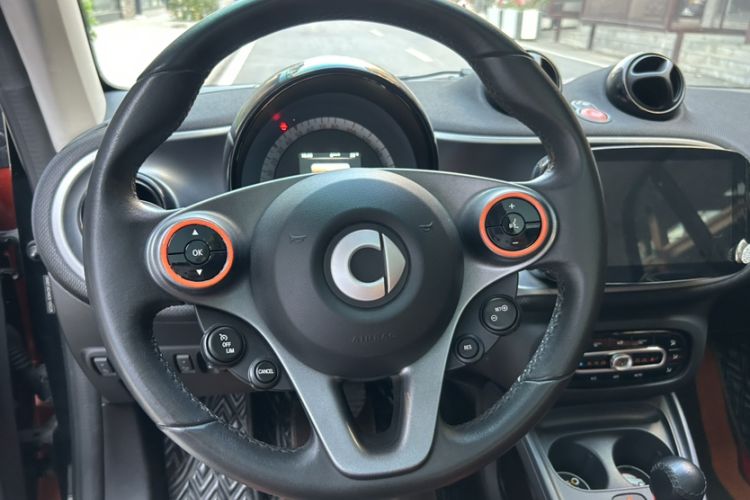 Used  fortwo 2015 1.0L 52 kW Hardtop Passion Edition
