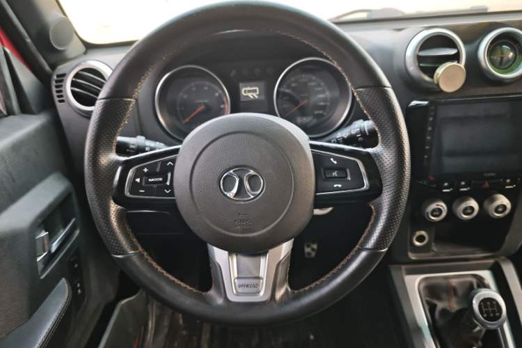 Used BAIC Off-Road BJ40 2016 40L 2.0T Manual All-Wheel Drive Prestige Edition
