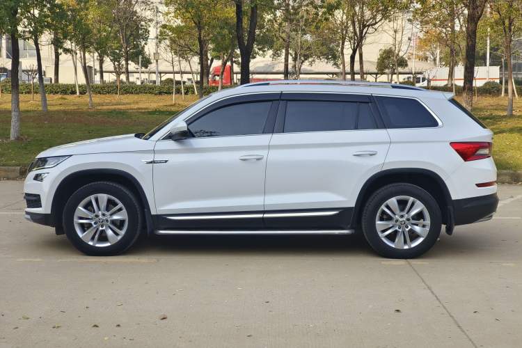 Used Skoda Kodiaq 2018 Facelifted TSI330 5-Seater Two-Wheel-Drive Luxury Enjoyment Edition
