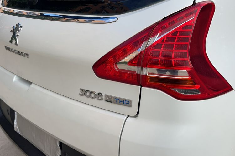 Used Peugeot 3008 2015 1.6THP Automatic Classic Edition
