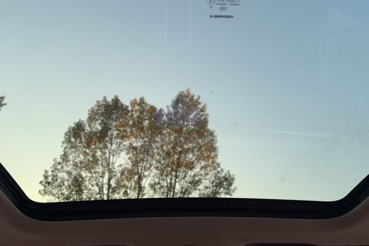 Used Zotye SR9 2017 2.0T Automatic Ultimate Light Edition
