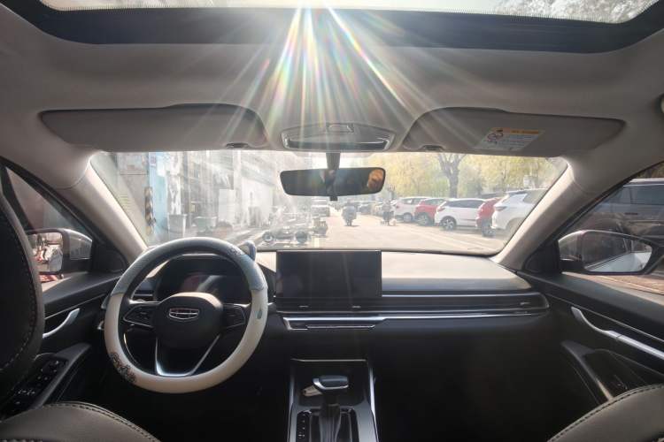 Used Geely Auto Emgrand 2023 4th Generation Champion Edition 1.5L CVT Prestige Model
