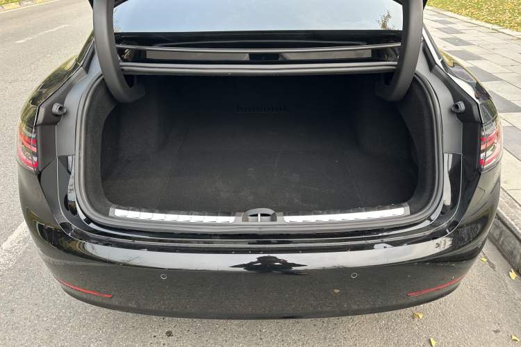 Used Hima Stelato S9 2024 All-Electric Max Rear-Drive Long-Range Version
