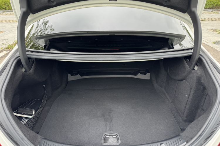 Used Mercedes-Benz E-Class 2017 E 300 L Luxury Model