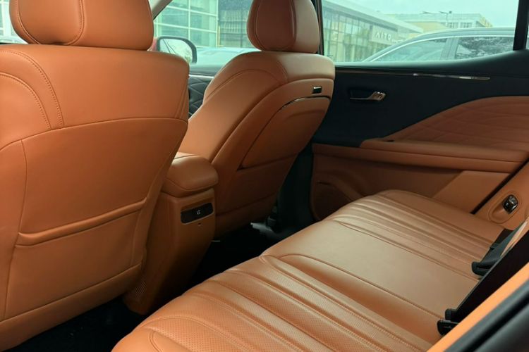 Used AION V 2024 Aion Tyrannosaurus 650 LiDAR Edition
