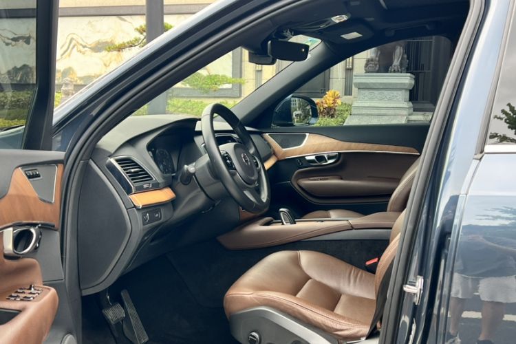 Used Volvo XC90 2021 B5 SmartDrive Luxury Edition 7 Seats
