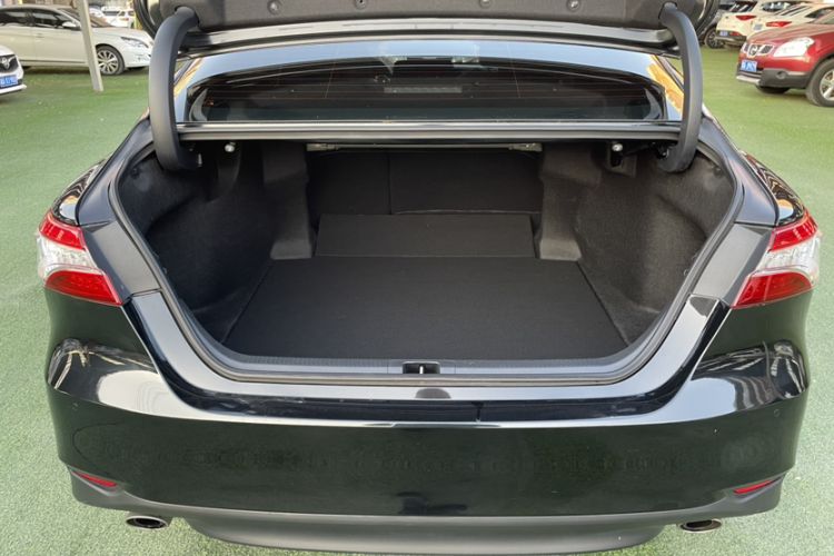 Used Toyota Camry 2021 2.5G Luxury Edition
