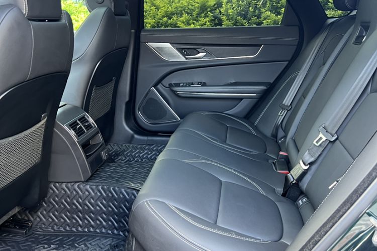 Used Jaguar XFL 2021 XFL 2.0T P250 All-Wheel-Drive Shimmering Black Sport Edition
