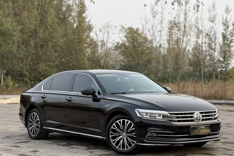 Used Volkswagen Phideon 2018 Revised Version 380TSI Two-Wheel Drive Business Edition
