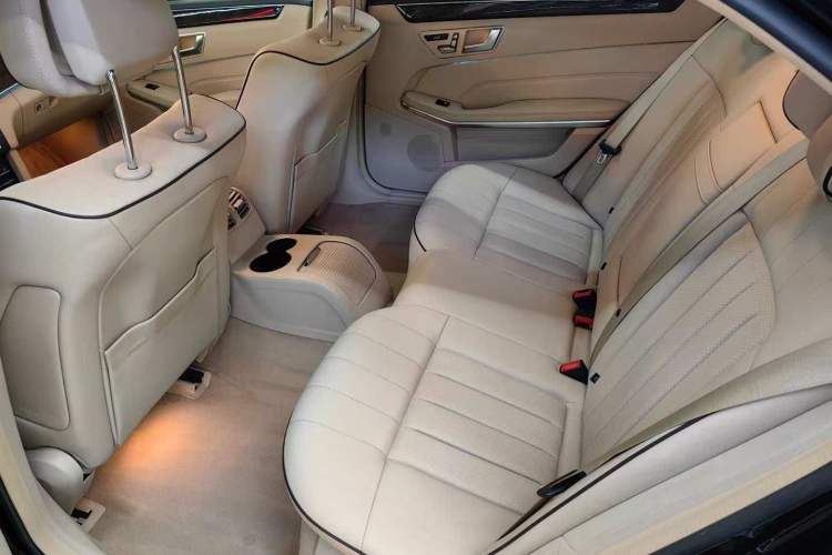 Used Mercedes-Benz E-Class 2015 Facelift E 200 L
