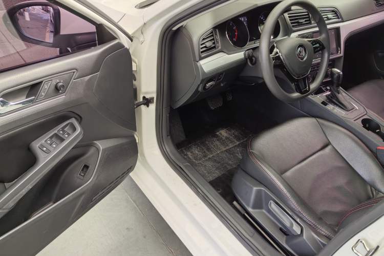 Used Volkswagen Lamando 2018 230TSI DSG Fashion Edition