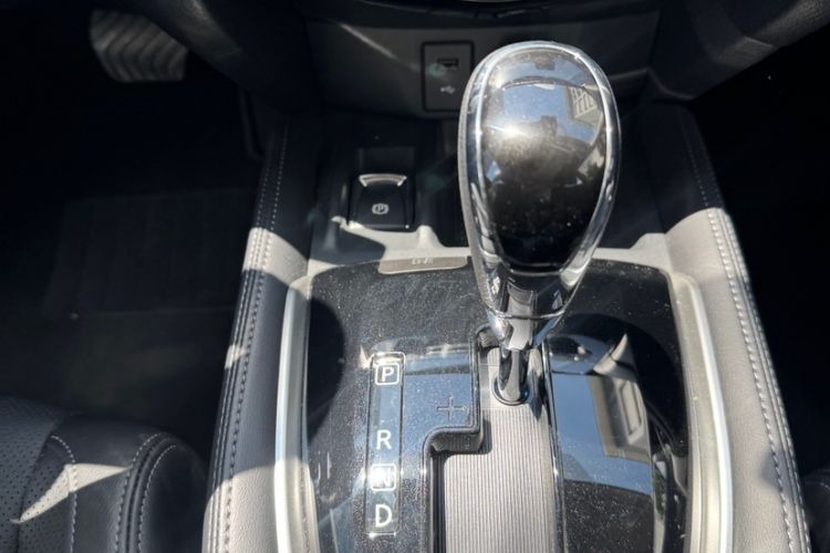 Used Nissan X-Trail 2023 Classic 2.0L Two-Wheel Drive Smart Connect Premium Edition
