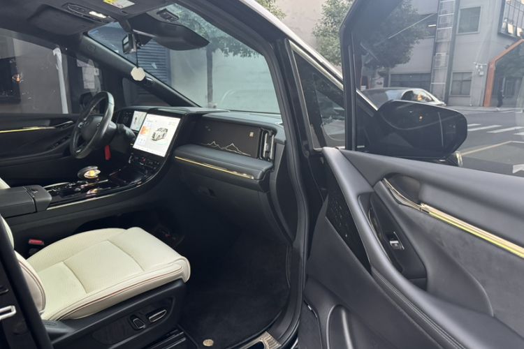 Used GAC Trumpchi M8 2023 Zongshi Series 400T Flagship Edition
