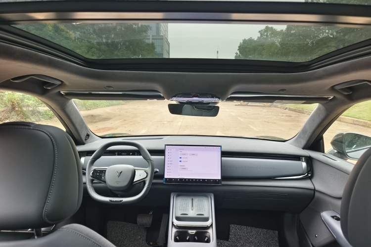 Used VOYAH COURAGE 2024 Four-Wheel Drive Global Edition
