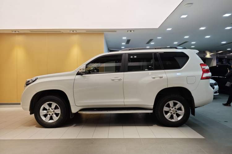 Used Toyota Prado 2016 3.5L Automatic TX-L NAVI
