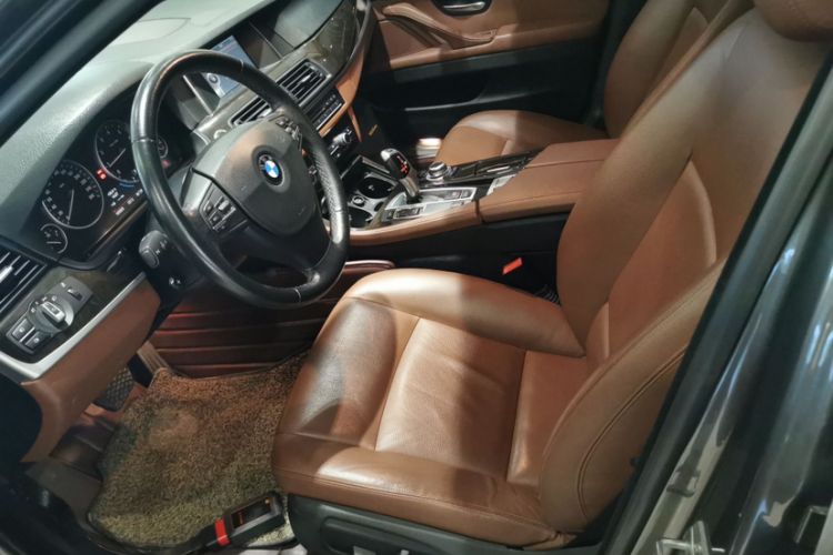 Used BMW 5 Series 2014 525Li Leading Model
