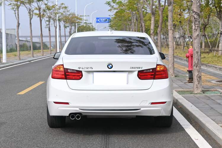 Used BMW 3 Series 2014 328i Sport Design Package