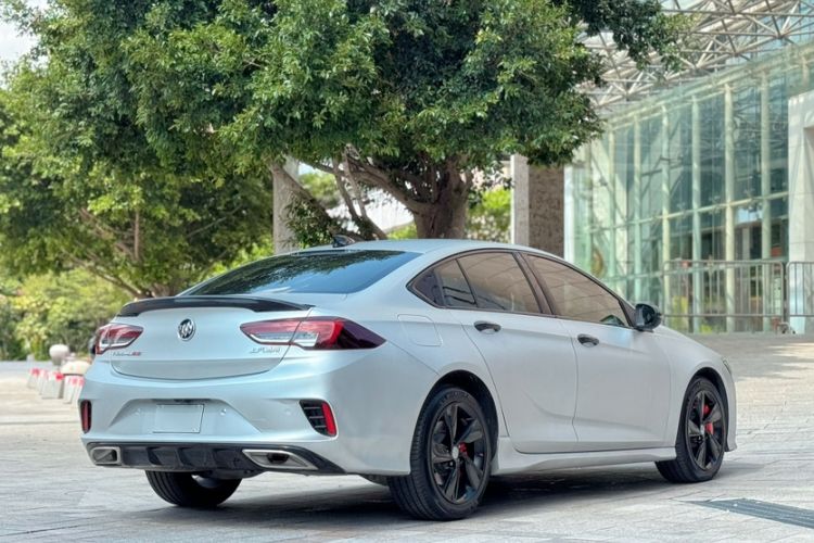 Used Buick Regal 2021 GS 28T Prestige Model