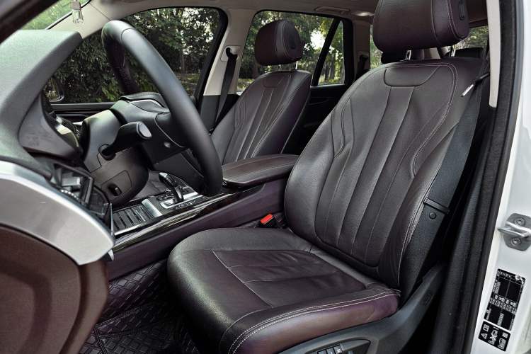 Used BMW X5 2015 xDrive28i
