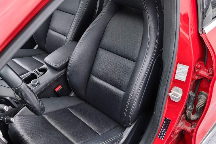 Used Mercedes-Benz GLA 2015 GLA 220 4MATIC Fashion Model
