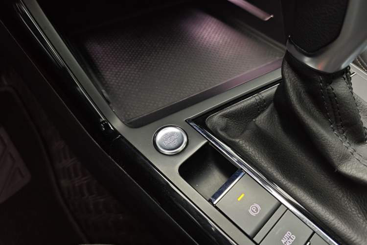 Used Volkswagen Passat 2019 280TSI Business Edition China VI