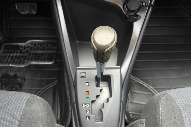 Used Toyota YARiS L 2014 1.3E Automatic Charm Edition
