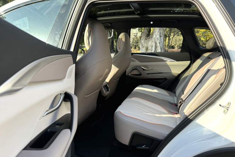 Used BYD Song Pro New Energy 2023 Champion Edition DM-i 110KM Beyond Model
