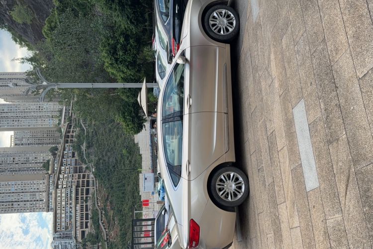 Used Geely Auto Emgrand GT 2015 2.4L Luxury Model
