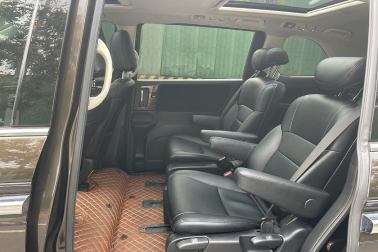 Used Honda Elysion 2016 2.4L Classic Edition
