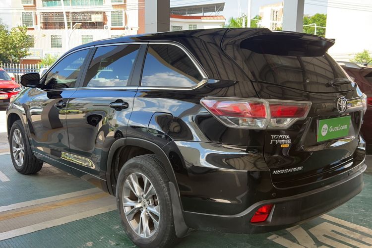 Used Toyota Highlander 2015 2.0T Two-Wheel Drive Elite Edition 7 Seats
