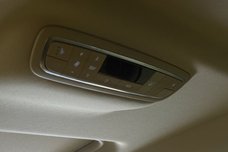 Used Buick GL8 2022 ES Landtrek 653T Luxury Edition
