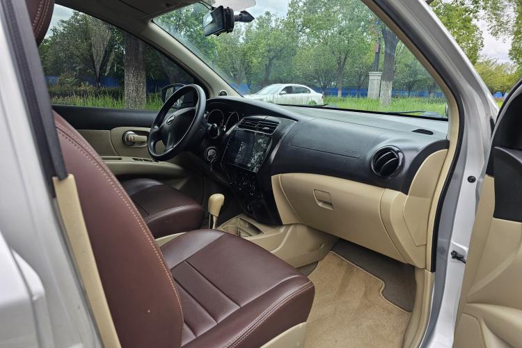 Used Nissan Livina 2015 1.6XE CVT Comfort Edition
