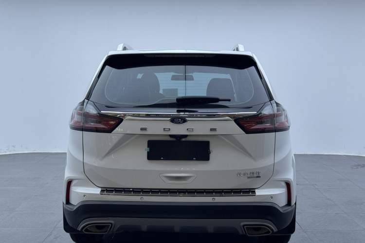 Used Ford Edge 2021 PLUS EcoBoost 245 Two-Wheel-Drive Platinum Edition 5 Seats
