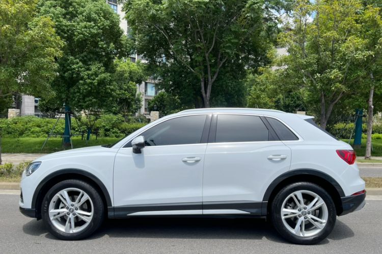 Used Audi Q3 2020 35 TFSI Fashionable and Elegant Model
