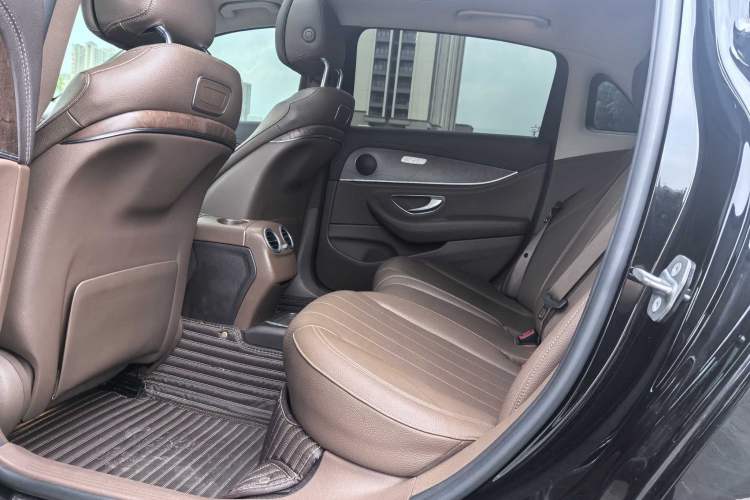 Used Mercedes-Benz E-Class 2018 Facelift E 200 L
