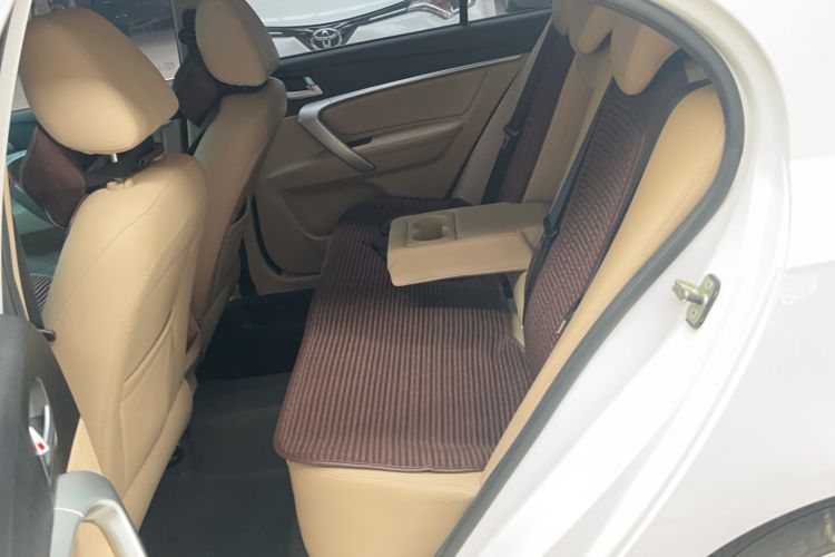 Used Geely Auto Emgrand 2017 Sedan Million Edition 1.5L Manual Luxury Model
