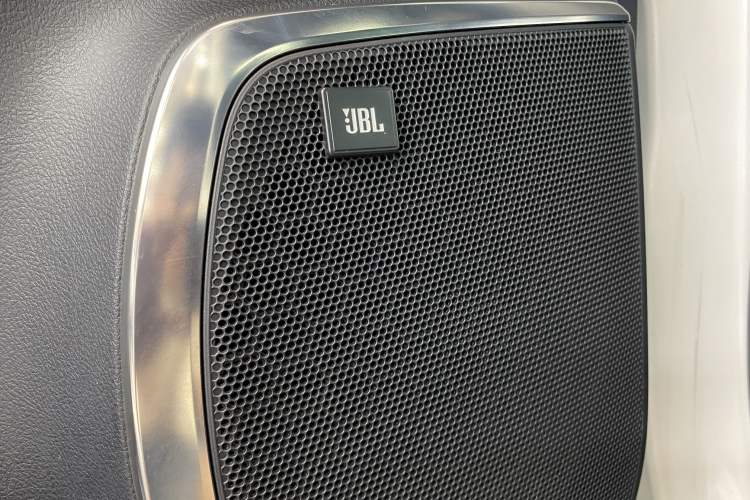 Used Toyota Vellfire 2021 Crown Dual-Engine 2.5L HV Prestige Edition
