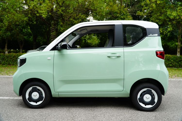 Used Wuling Hongguang MINIEV 2022 Macaron Fashion Model Lithium Iron Phosphate
