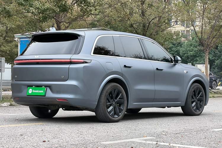 Used Li Auto L8 2023 Pro Model
