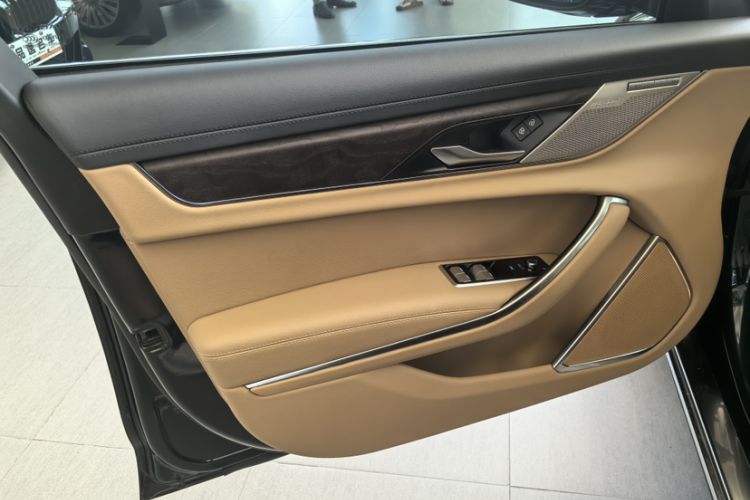 Used Jaguar XFL 2023 XFL 2.0T P250 Two-Wheel-Drive Luxury Deluxe Edition
