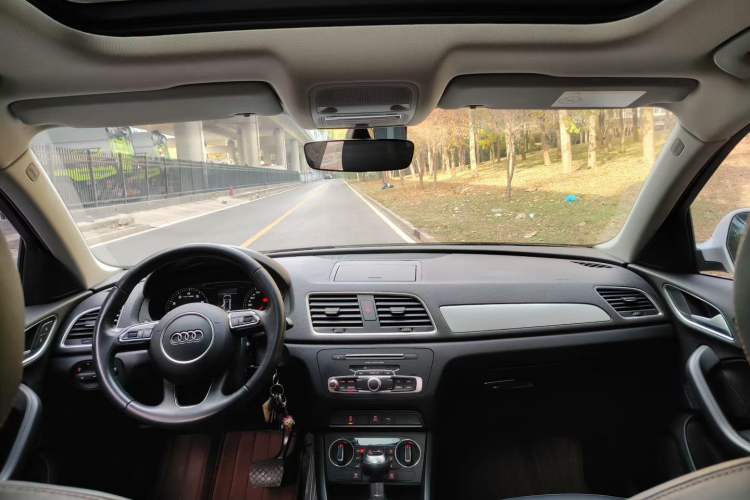 Used Audi Q3 2017 35 TFSI Fashion Model