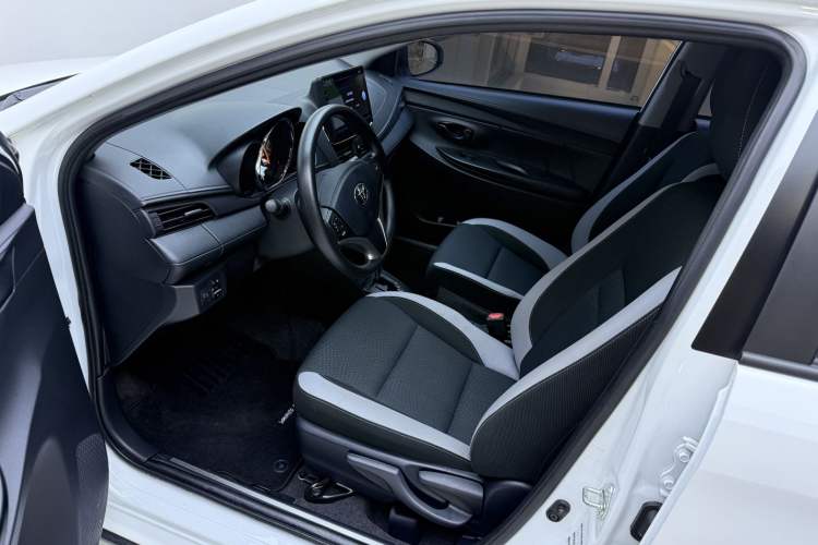 Used Toyota YARiS L 2022 X-Trail 1.5L CVT Leading PLUS Edition
