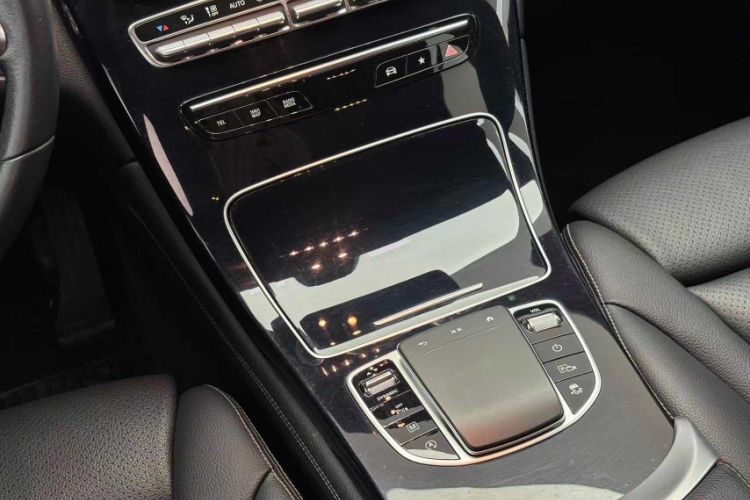 Used Mercedes-Benz GLC 2020 GLC 260 L 4MATIC Dynamic Model