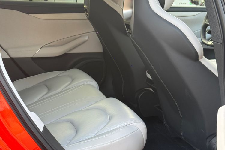 Used  SU7 2024 Rear-Drive Long-Range Intelligent Driving Version
